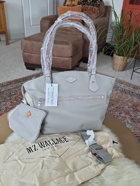 MZ Wallace Handbags - Gorgeous NWT MZ Wallace Small Chelsea Gray Zippered Tote 🩶🎁❤️